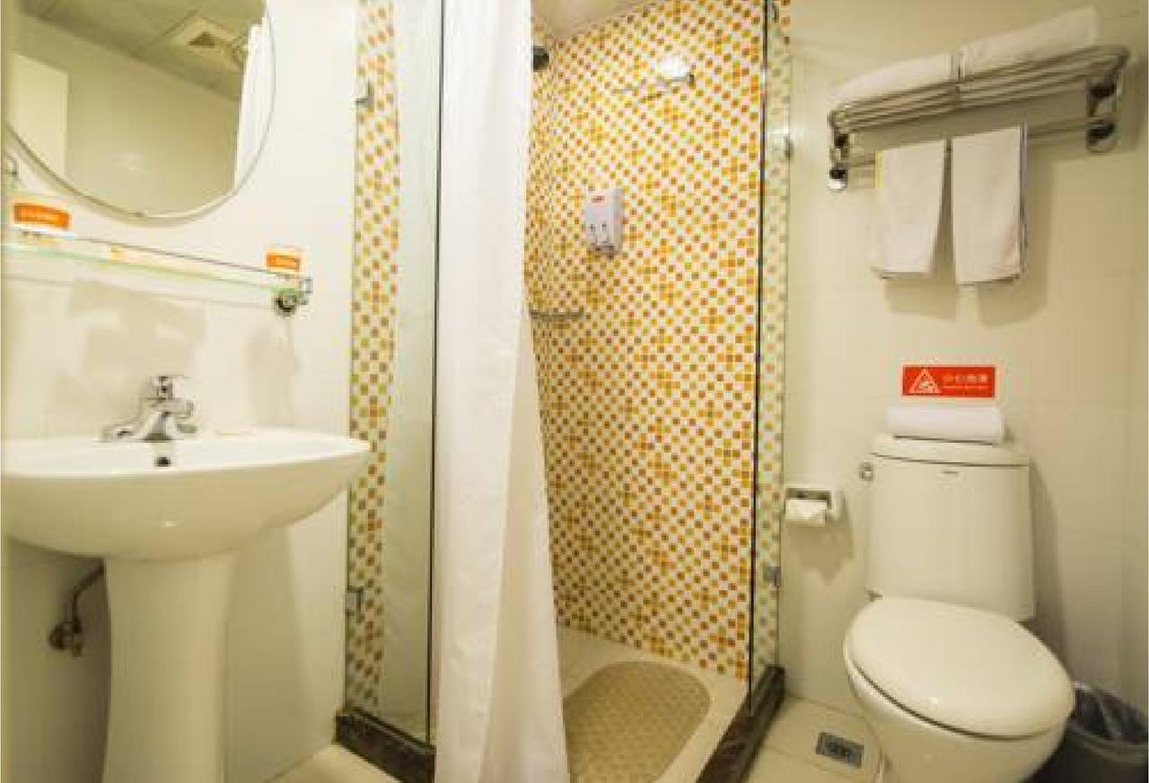 Home Inn Guangzhou Zhujiang New City Exterior foto